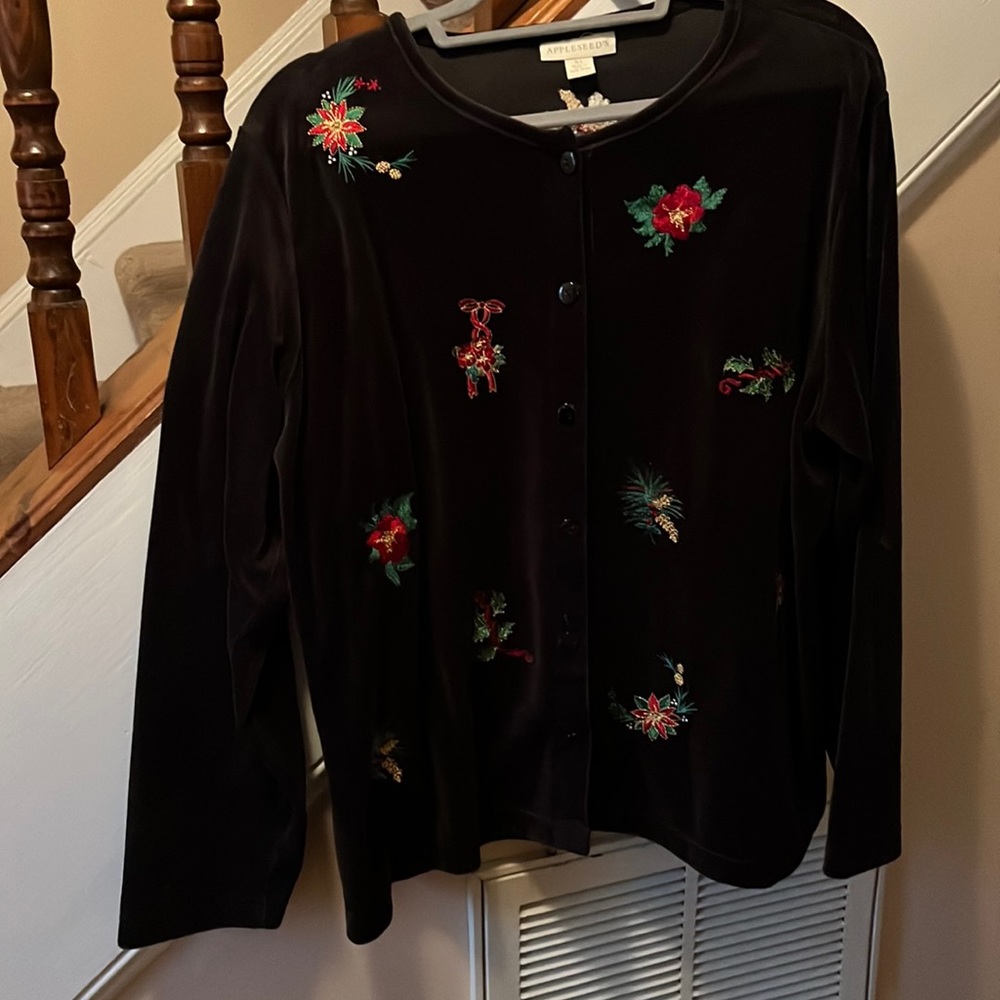 APPLESEED's Embroidered Christmas Button Down Top
